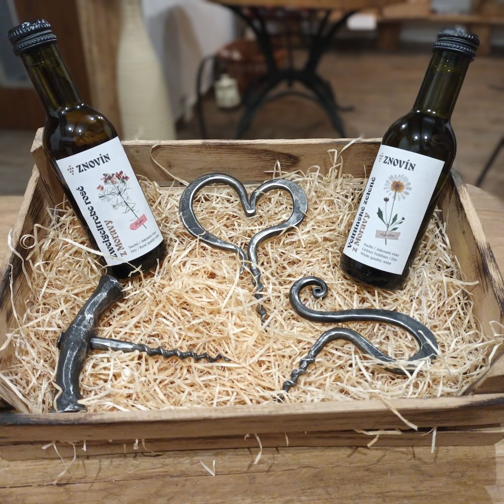 Krámek u kováře Hnanice obchudek